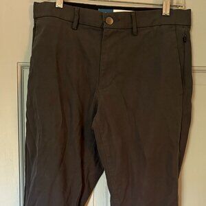 Old Navy Mens' Charcoal Pants Ultimate Tech Straight 30x30